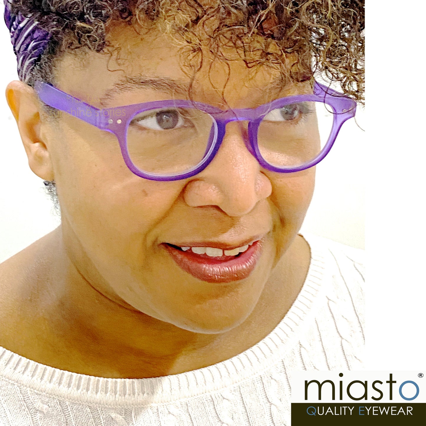 Colorful Squarish Round Preppy Keyhole Reading Glasses (Medium Fit)