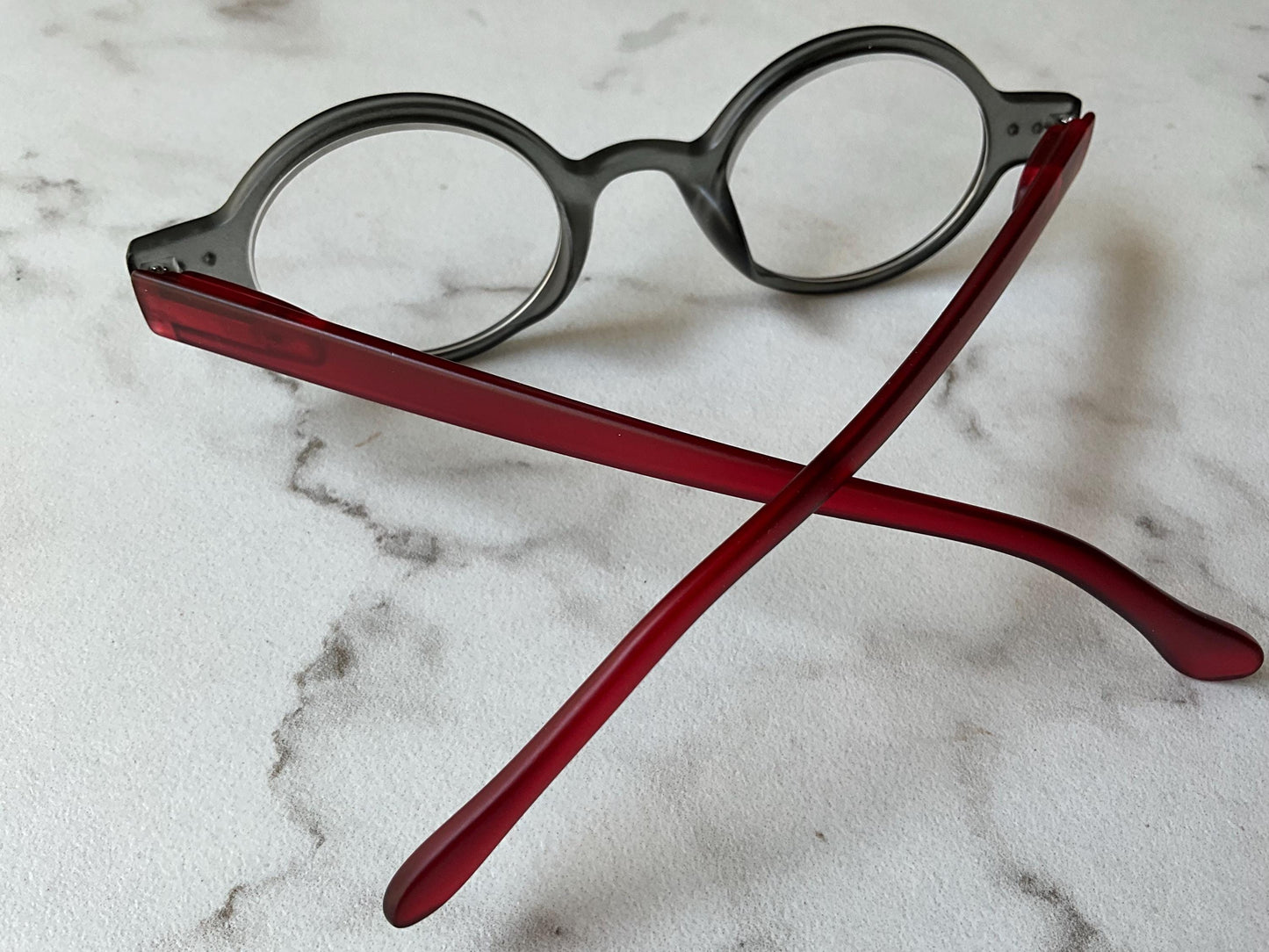 Matte Finish Stone Gray & Red Small Oval Reading Glasses